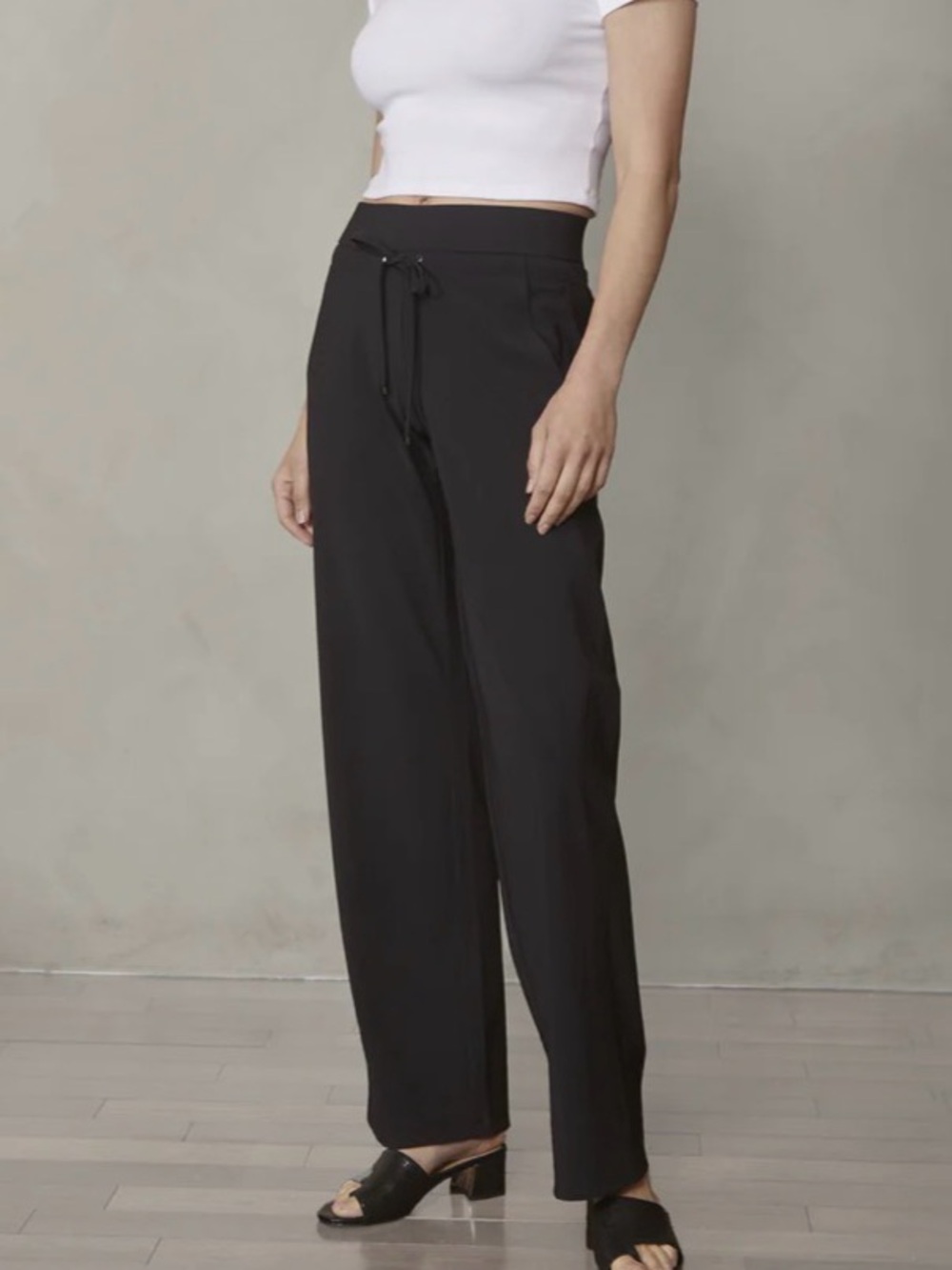 NWT RAFFAELLO ROSSI Black Candice Pants Size 44 (Size 14)